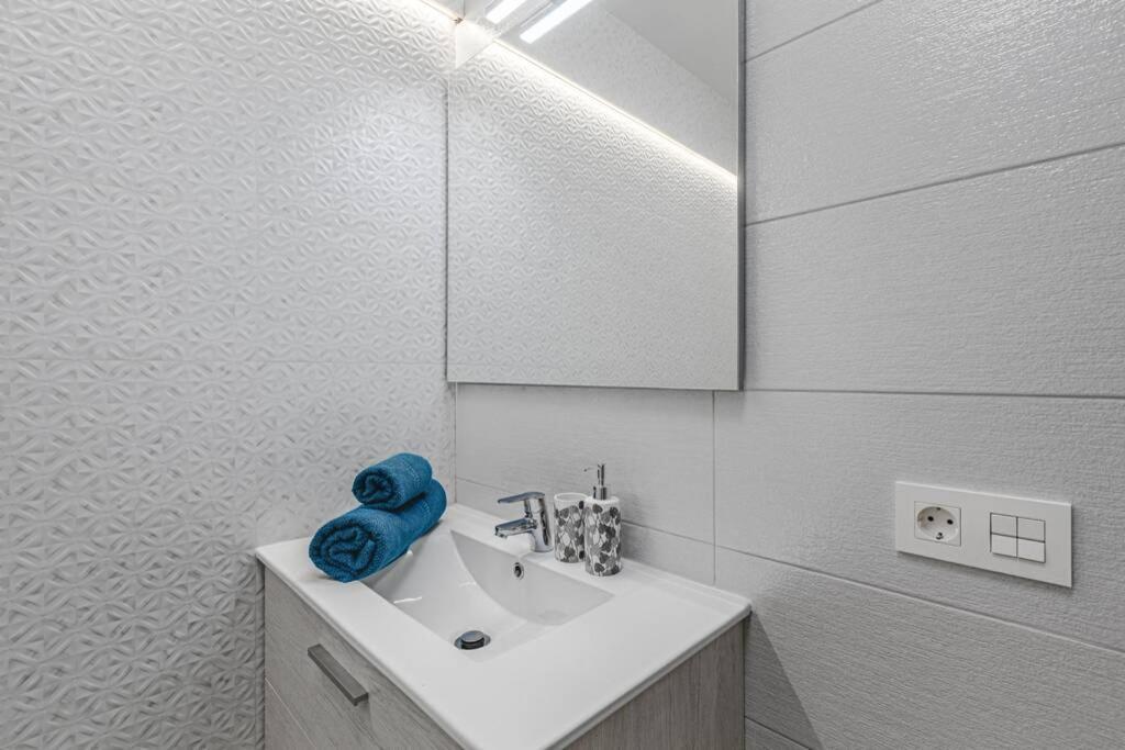 Tenerife Royal Gardens One Bedroom Apartment Playa de las Americas (Tenerife) Exterior foto